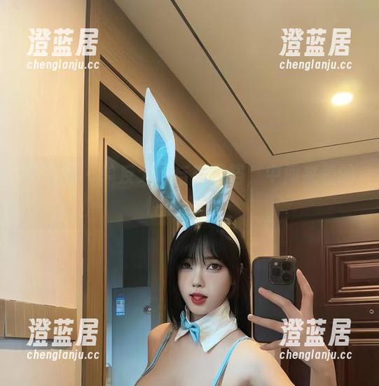 微密圈 - 单反大作与琳铛铛，中间夹着的性感资源～
