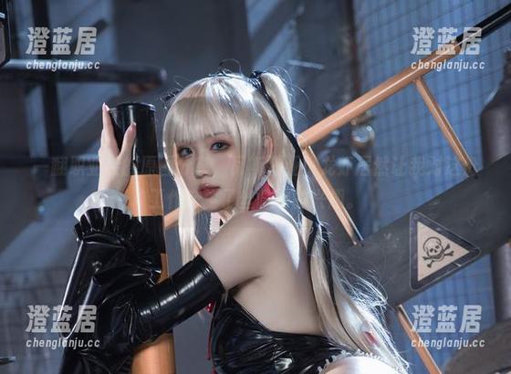 瓦斯塔亚小龙虾 一翻职业装的原图分享,瓦斯塔亚小龙虾居然让我对这份工作产生了丝微妙的兴趣。
