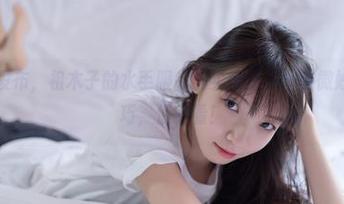 最新图集发布，祖木子的水手服，确实传达了一种微妙的潮流技巧，值得看！