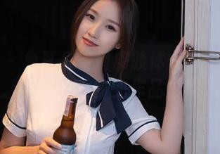 秀人网 – 兔耳朵与俏皮肢体：来看看抖娘利世兔女郎的作品集！