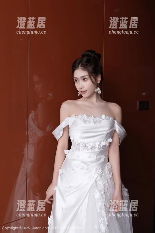 秀人网-软糖爱喝奶 秀人网 - 追踪软糖爱喝奶:女孩高清合集,细节满满
