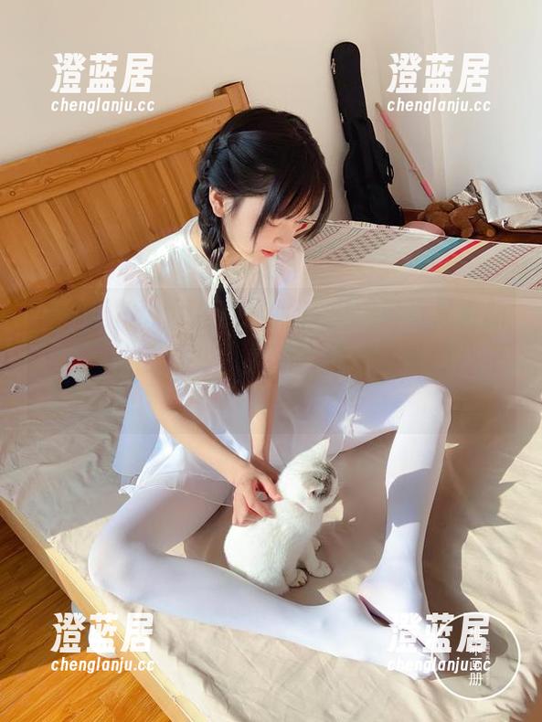 稚乖画册-赤西夜夜 稚乖画册 - 果然是赤西夜夜,最近又更新了美图,吉他少女扛着吉他走入了我心里?