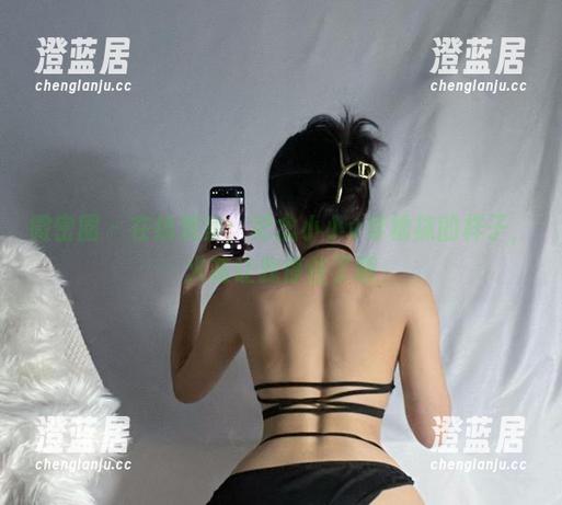 纪念小小v 微密圈 - 在线观察:纪念小小v穿棉袜的样子,火花让我停住了眼