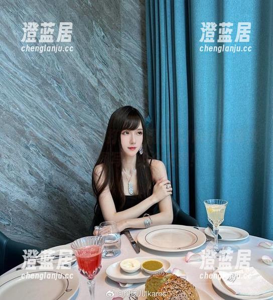 腐团儿Ikaros 微博自拍照一网打尽,腐团儿Ikaros带来的杂图写数组合大赏!
