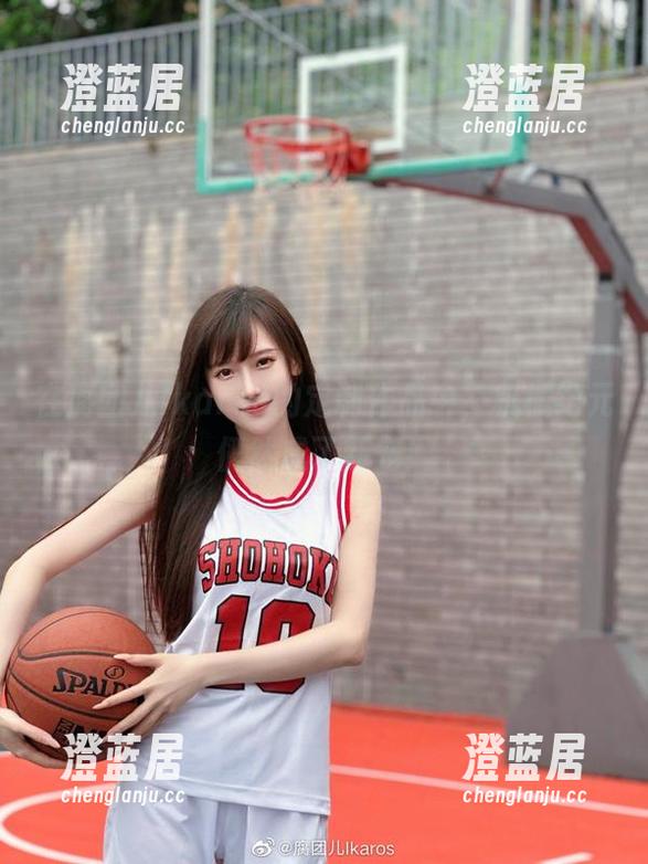 在腐团儿Ikaros的定制作品中，机械纪元俨然成了新宠！