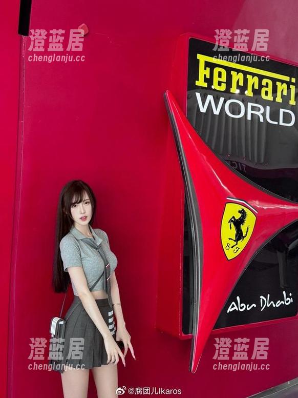 腐团儿Ikaros 腐团儿Ikaros的裸足全集:这一团团肉肉的,怎么看都没有其他烦恼了。