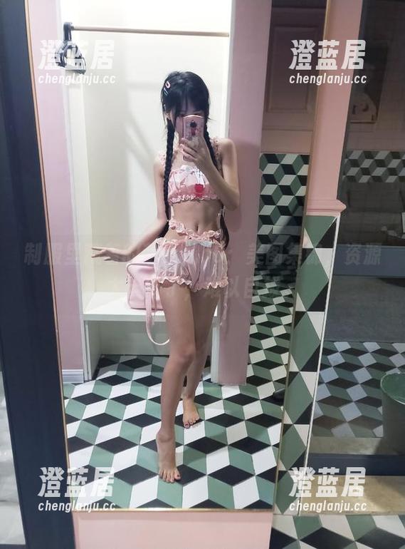 萌芽儿o0 制服里藏着的萌芽儿o0:美图集锦,资源太丰富了,难以自拔。
