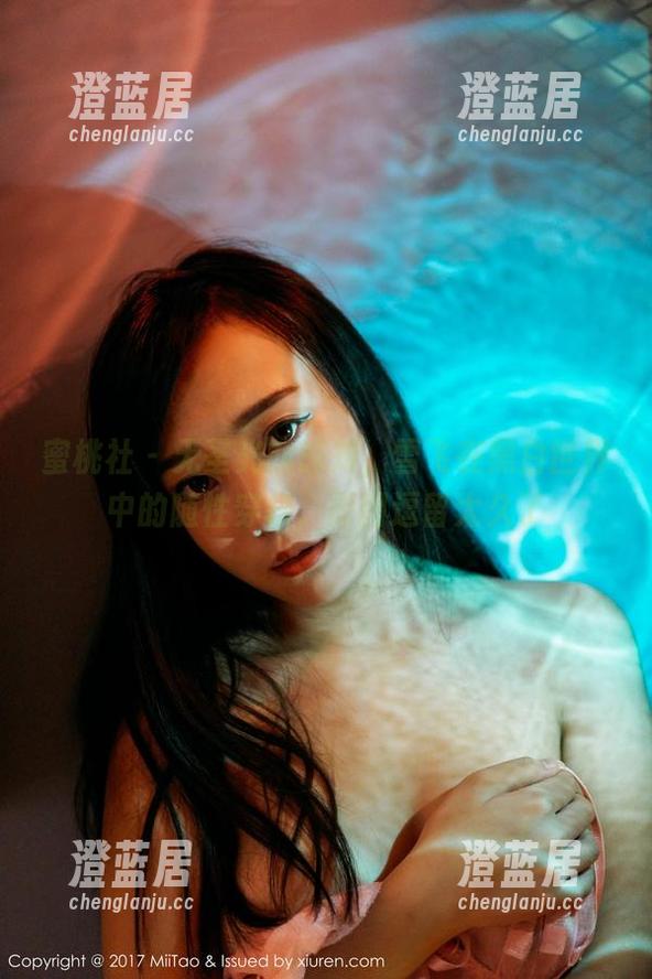 蜜桃社-雪飞 蜜桃社 - 无圣光的感知,雪飞在黑白世界中的随性穿梭,原图逗留太久了