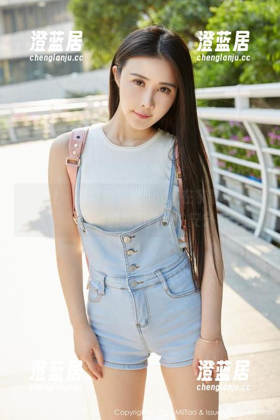 蜜桃社-静香Mandy 蜜桃社 - 看着静香Mandy在家散步,居家图铺满我们内心的安宁