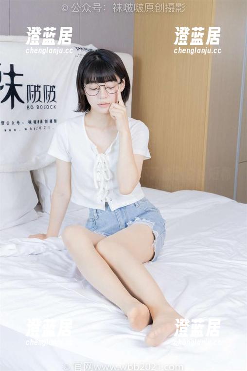 袜啵啵 - 无圣光也掩盖不了稚予白色短棉袜的魅力，赶紧查收图包！