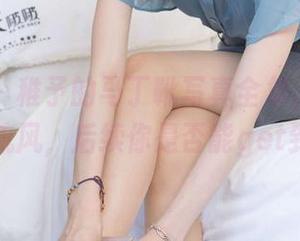 袜啵啵 – 稚予的马丁靴写真全集，奇怪的潮流风，后续你是否能get到？