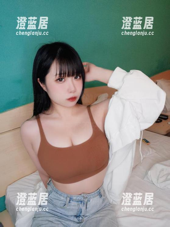 一瞥便知，贞子蜜桃的图片精选里也是盛满夏天；碧蓝航线，你有没有觉得恰巴耶夫很不安？