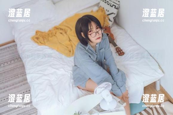 逐月Su 逐月Su的车内篇,没圣光也能开个车趴,原图的样子我爱了!