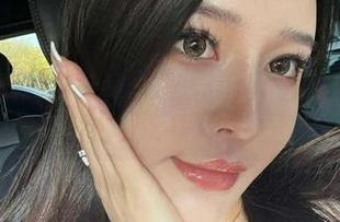 微密圈 – 最新图册上线：金希儿与黑色连体环扣，这真不是我跟风的胆小鬼啊。