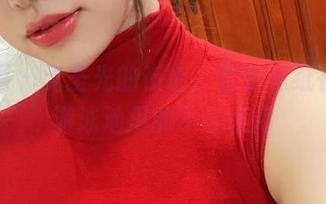 微密圈 – 无圣光的夜色，雪怡妹纸在深夜游泳池里的不经意间