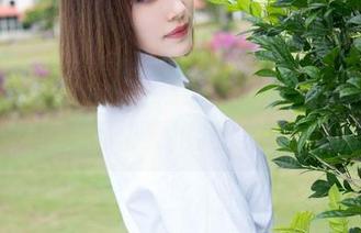魅妍社 – 看！周小然的办公室写真，这些壁纸都快要抢我的眼了！